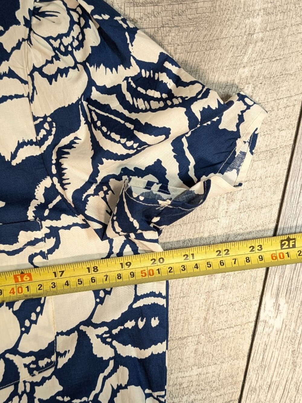 Floral Popover Shift Midi Dress Blue Ivory M Ruffle Hem Rachel Zoe Coastal NWOT - Picture 11 of 12